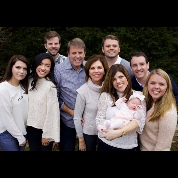 Meet your Posher, Caroline - Picture 1 of 1